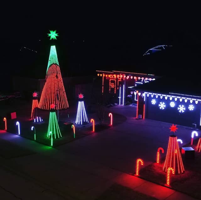 Christmas Lights on Dayton - Image 1