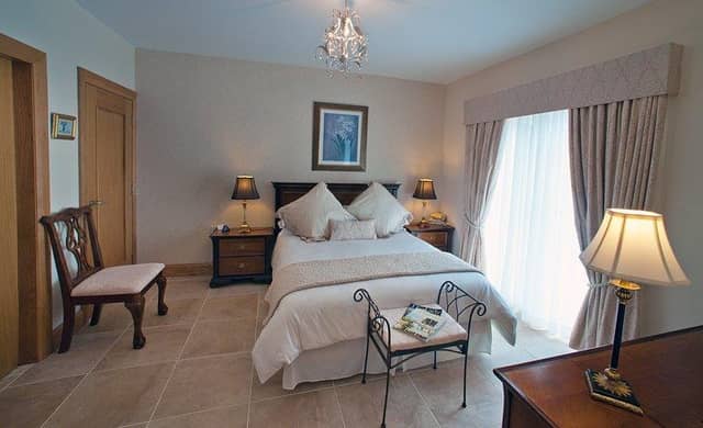 Crowfield Country House - Image 2