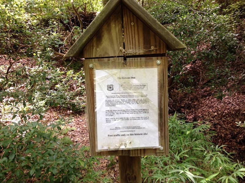 Roman’s Den - Image 1
