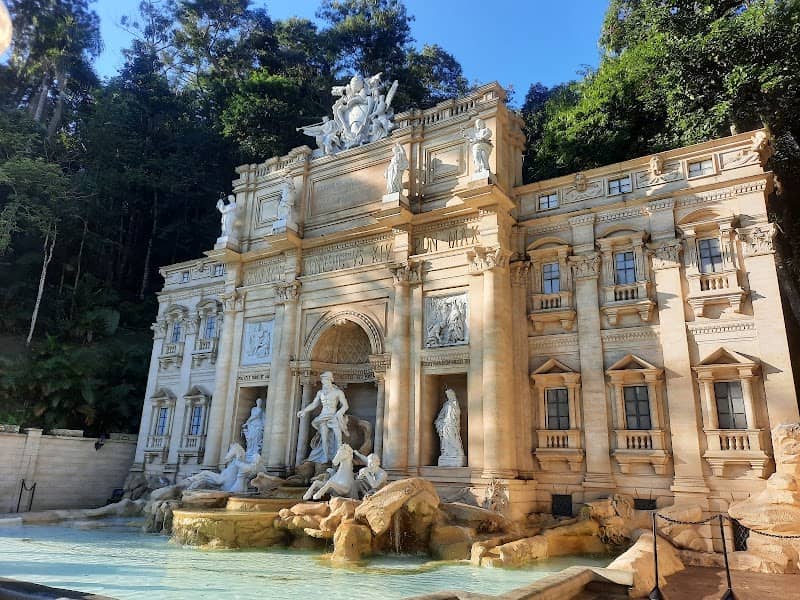 Fontana di Trevi em Serra Negra - Image 1