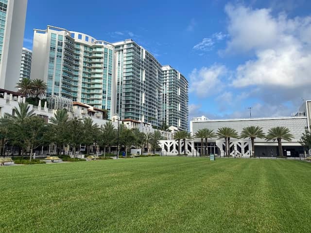 Gateway Park - Image 2