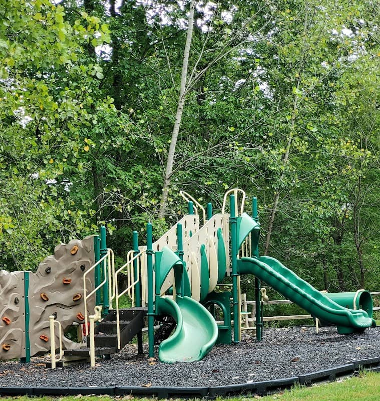 Windsong Bay Park - Image 1