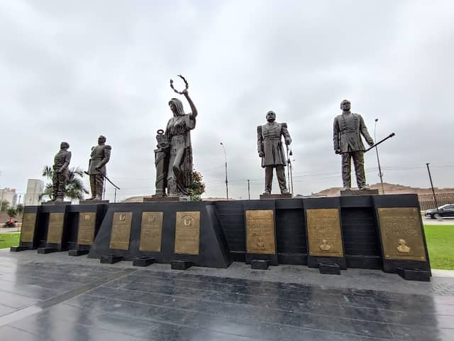 PLAZA DE LA BANDERA - Image 1