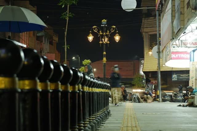 ROYAL BAROE - Image 2