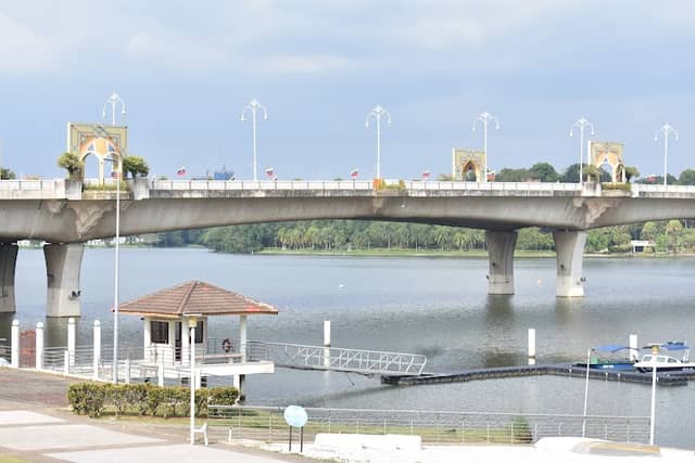 Seri Perdana Bridge - Image 1