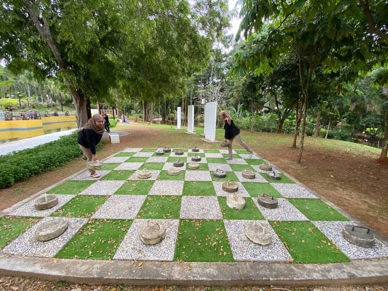 Taman Seribu Bunga ( Thousand Flower Garden) - Image 1