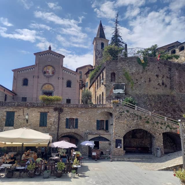 Castello della lucertola - Image 1