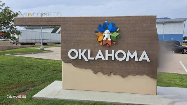 Oklahoma Welcome Sign - Image 1