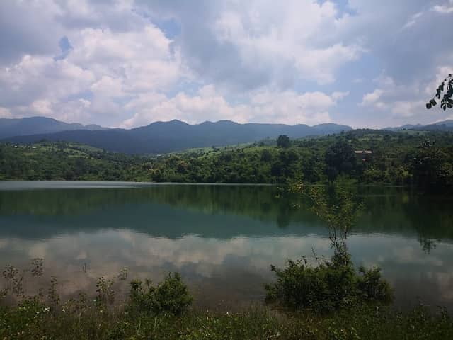 Swim point / lake view - Image 3