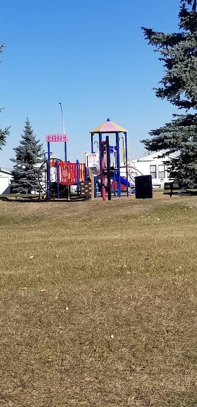 Village Estates Park - Image 2