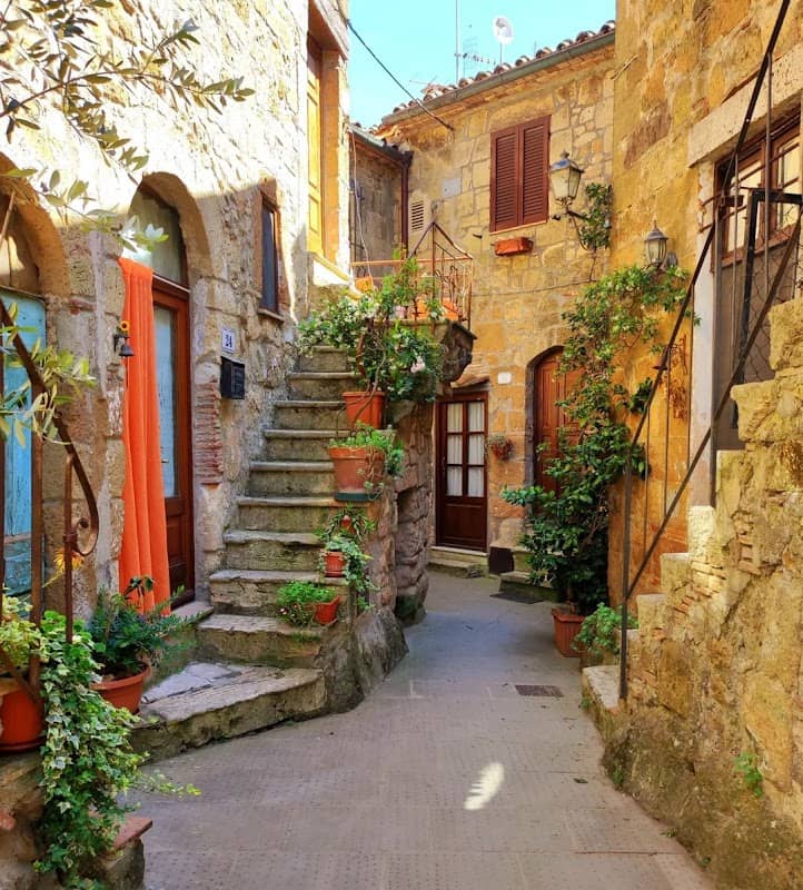 Pitigliano Centro Storico - Image 1