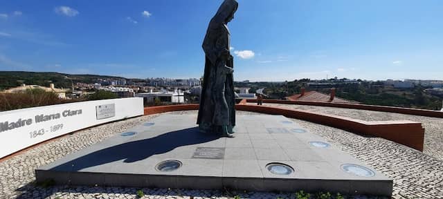 Estátua da Madre Maria Clara - Image 2