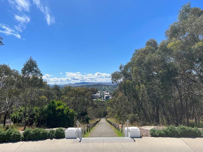 Monument Hill Parklands - Image 2