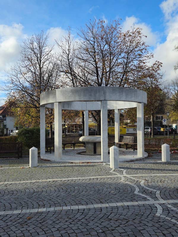 Fontana - Image 1