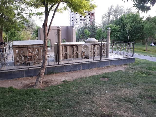 Miniature Park - Image 1