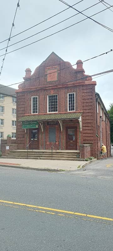 North Shore Historical Museum - Image 4