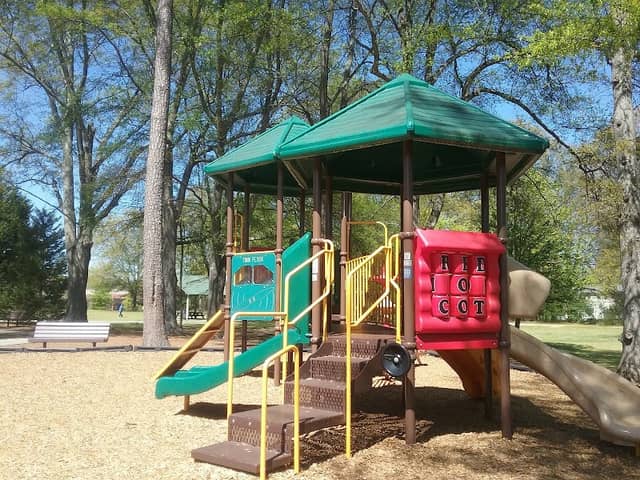 Grayson Park - Image 1