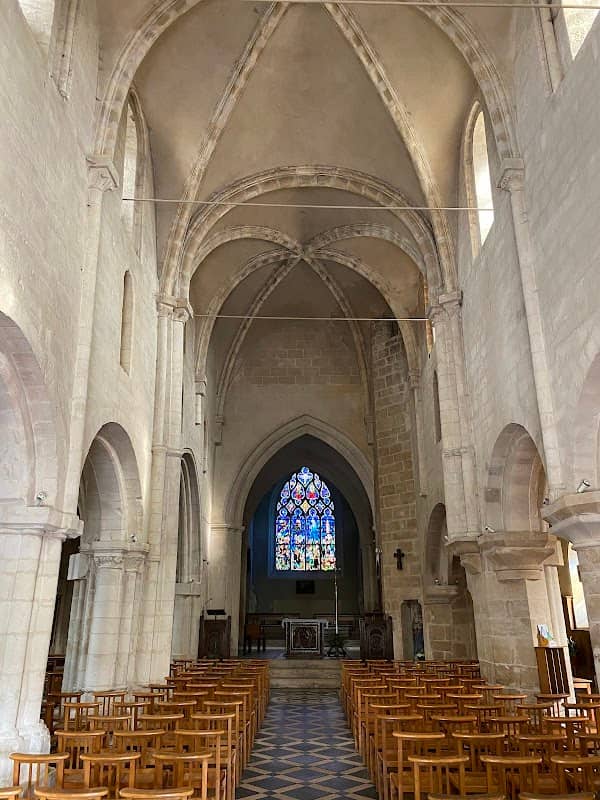 Église Saint-Sauveur de Thury-Harcourt - Image 1