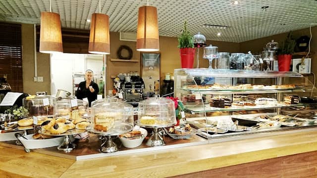 Nautinto Bakery - Image 1