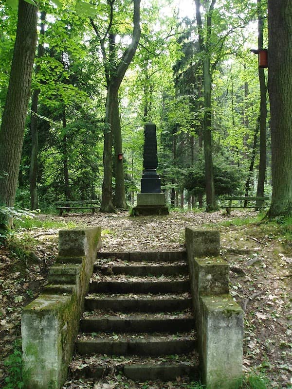 Mohylové Pohřebišťě - Image 2