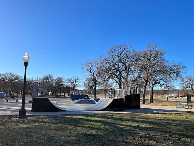Southeast Park - Image 2