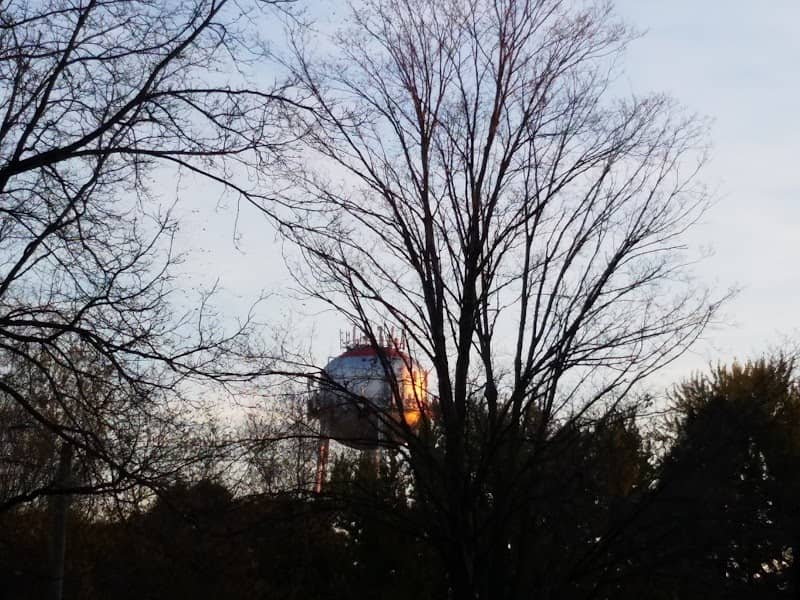 Half-Circle Park - Image 2