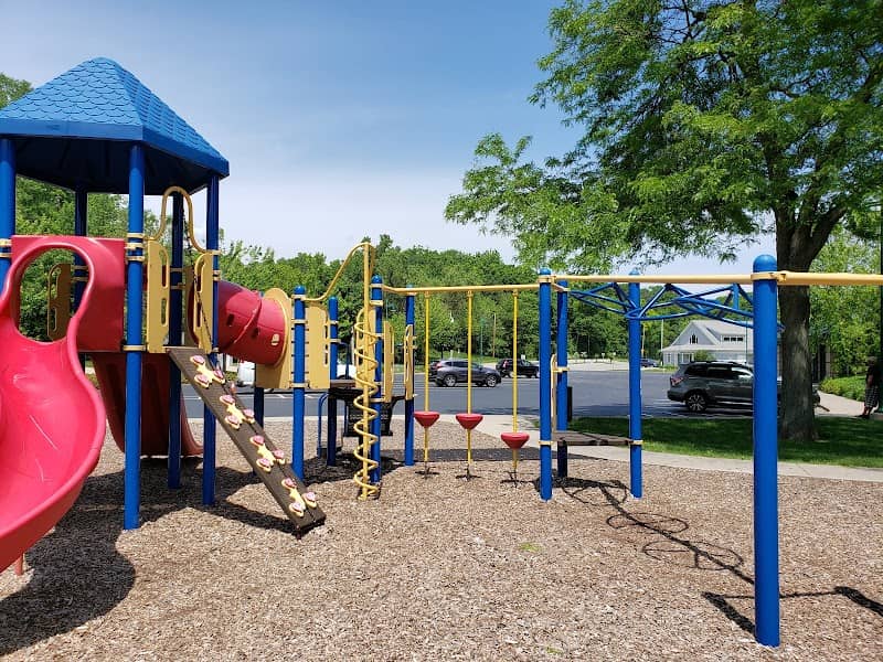 Lutz Park - Image 1