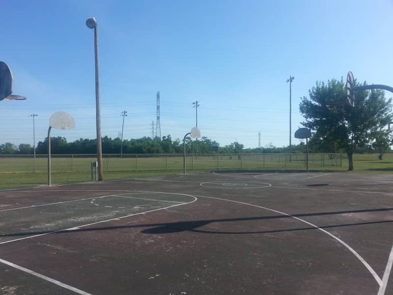 Lobit Park - Image 1