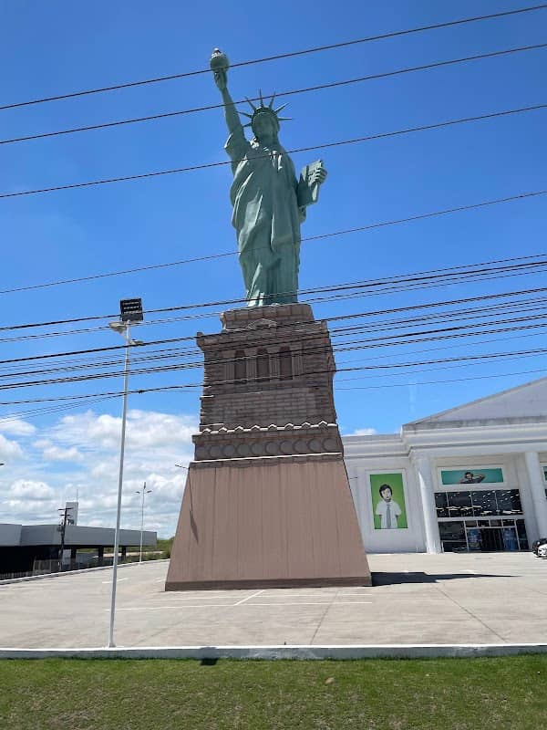 Estátua da Liberdade - Havan Resende - Image 1