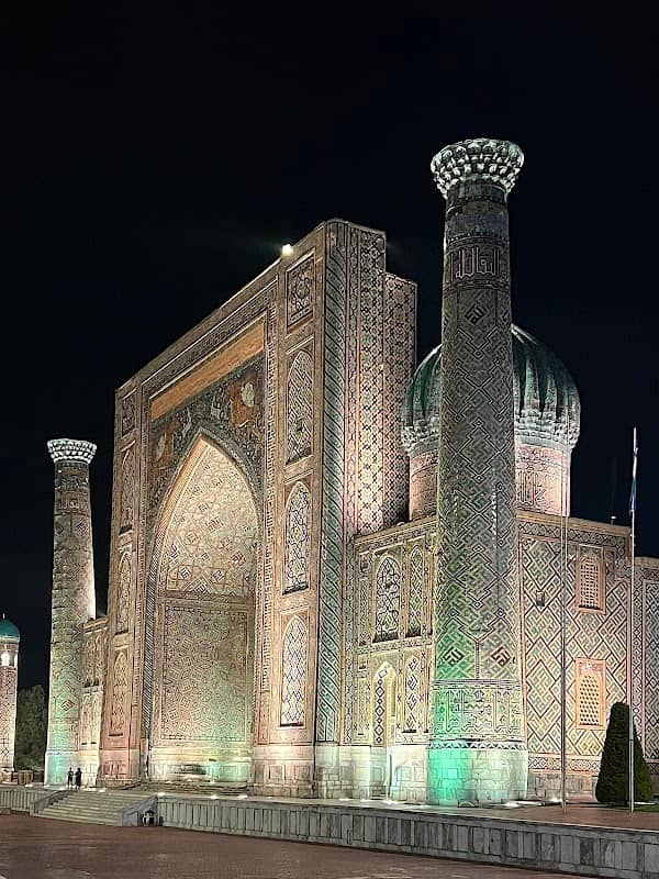 Registan Square Observatory - Image 1