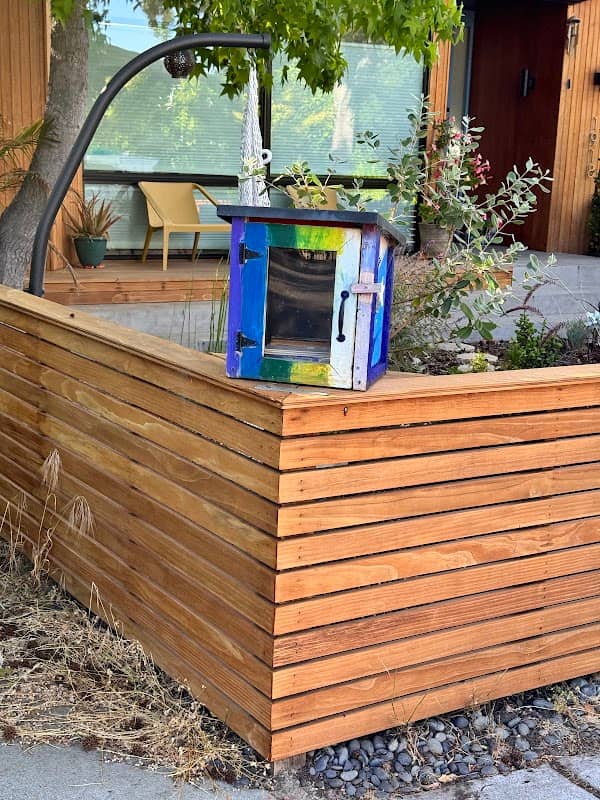 Little Free Library - Image 1