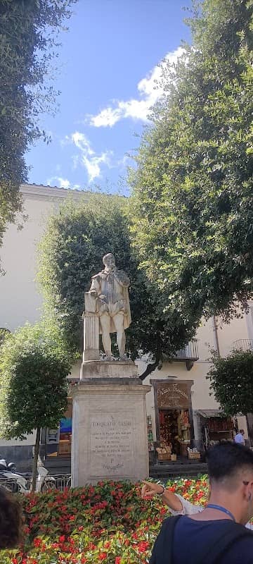 Statue of Torquato tasso - Image 2