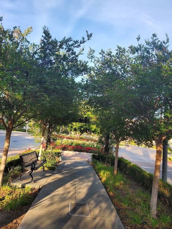 The Promenade Park West - Image 1