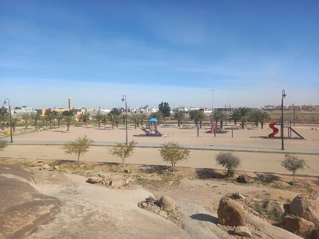 حديقة العزيزية - Image 2