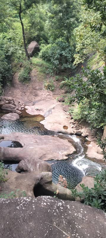 Vadakkumbhagam water fall - Image 1