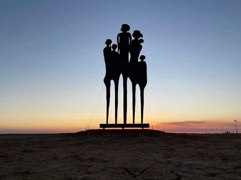 Family Sculpture - Image 1