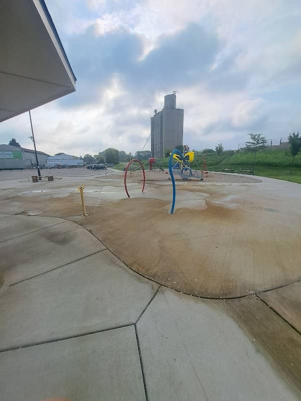 Splash Pad - Image 1