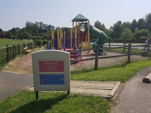 Autumn Ridge Park - Image 1
