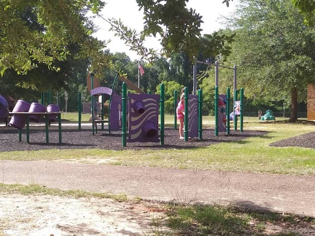 Poplarville City Park - Image 1