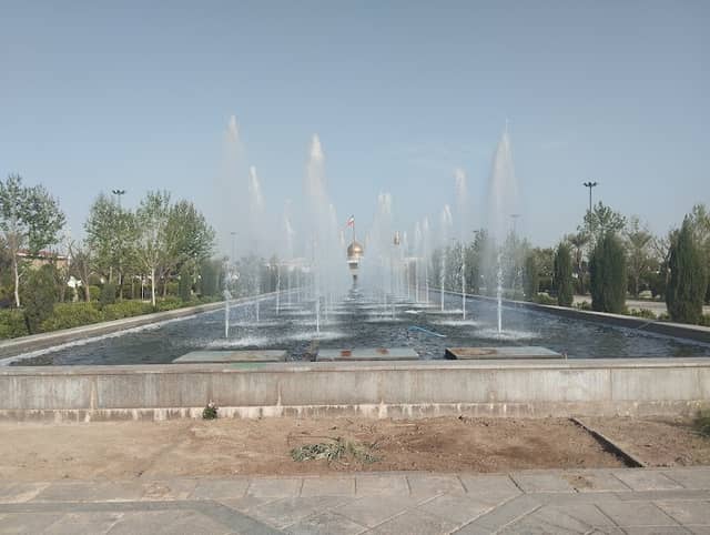 Behesht-e Zahra Fountain - Image 1