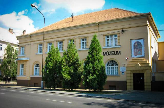 Múzeum Jána Thaina v Nových Zámkoch - Thain János Múzeum Érsekújvár - Image 1