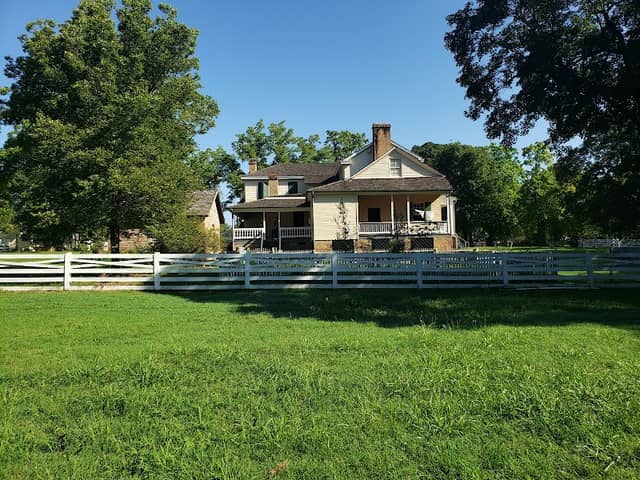Hunter's Home - Image 3
