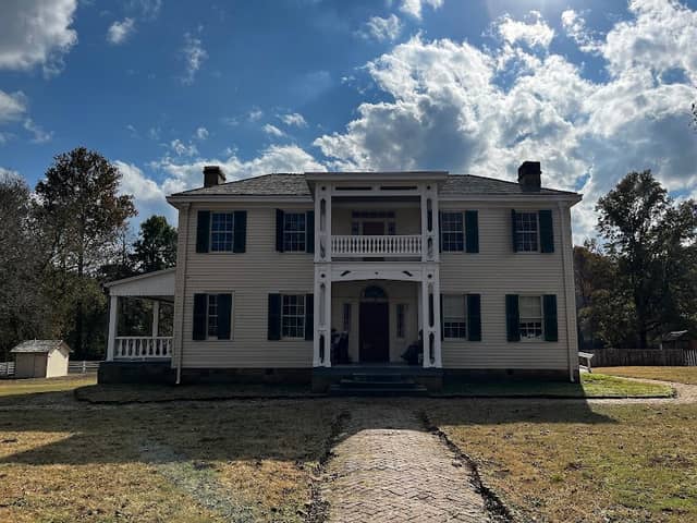 Hunter's Home - Image 2