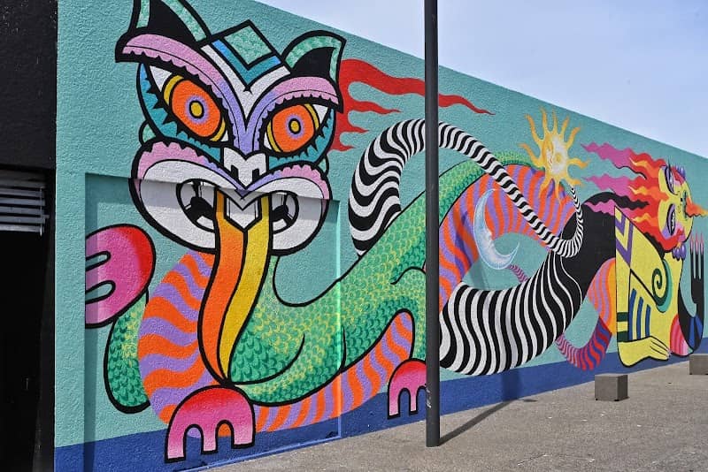Dreamgirls Art Collective PARI-RUA mural - Image 1