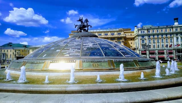 World Clock Fountain - Image 3