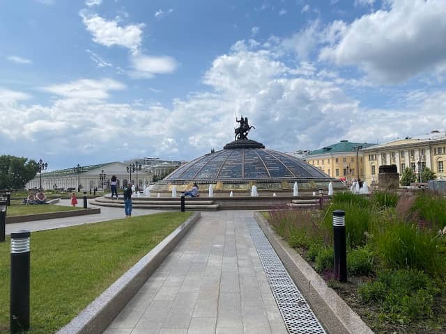 World Clock Fountain - Image 2