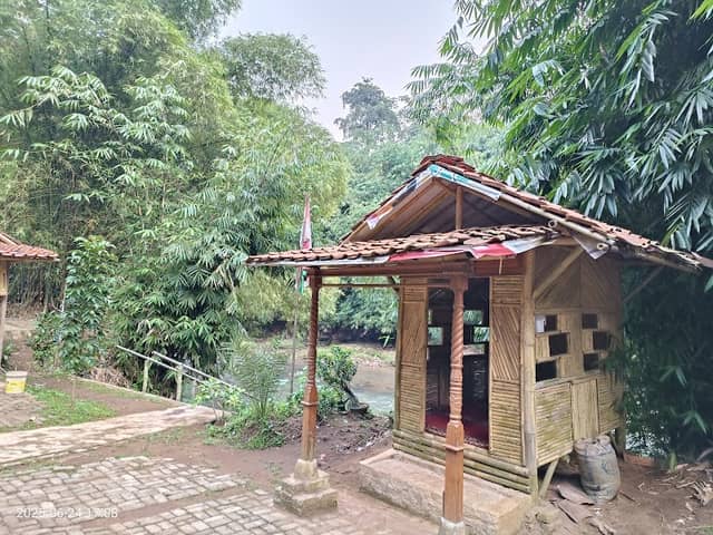 Mata Air Pucuk Ampel / Kolam Terapi Mata Air - Image 2