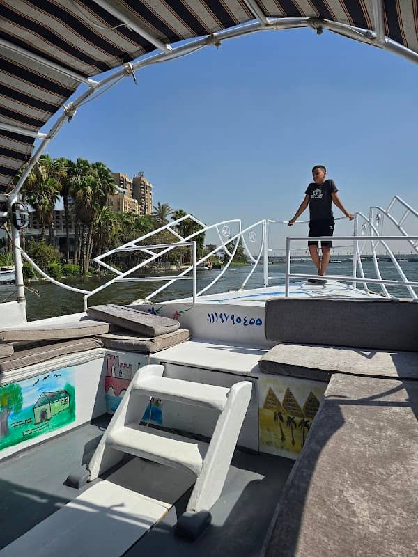 Boat to Prince Naguib Palace - Image 2