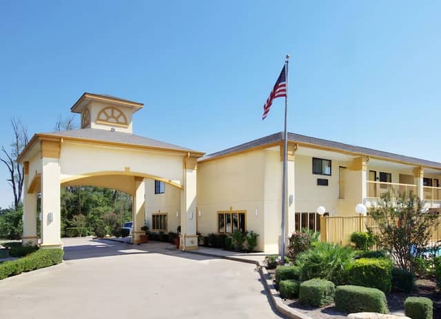 Hotel Blue - Image 1