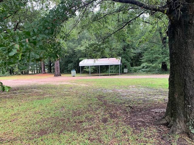 Roadside Park - Image 1